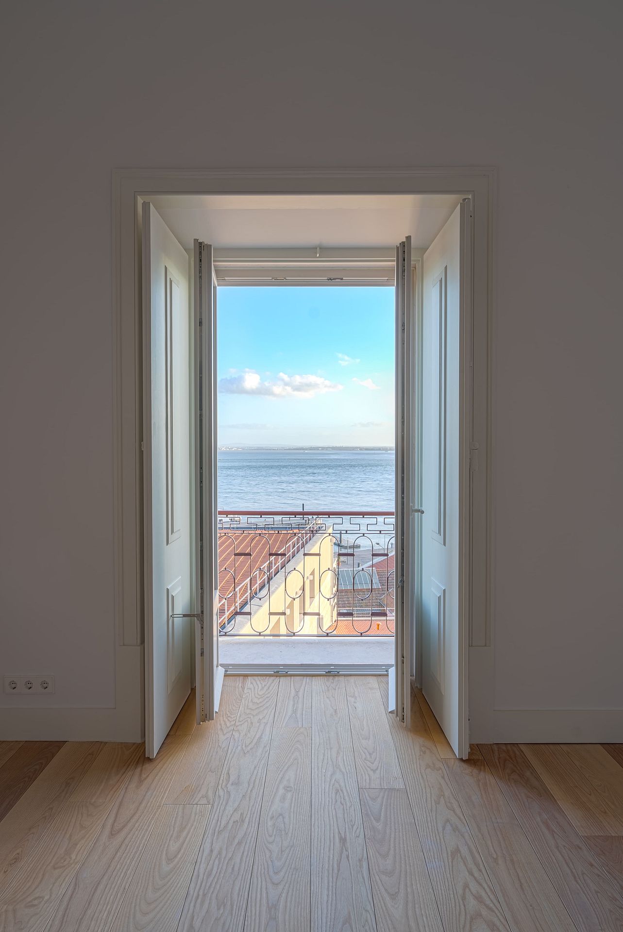 2 bed Apartment For Sale in Lisbon, Lisbon Metropolitan Area