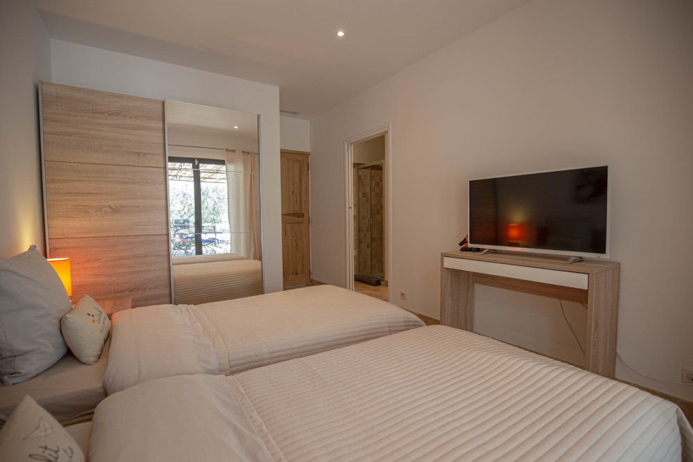 Photographs of Villa Olivade villa in Provence - Image 19 of 23