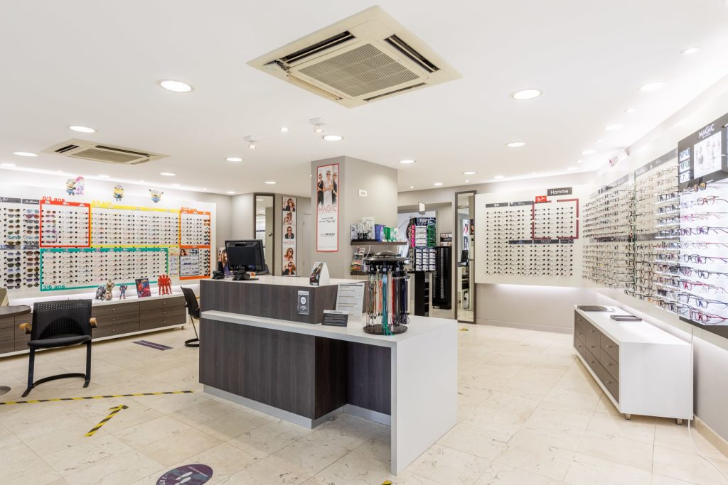 Magasin Opticien 2 rue Jean-Jaurès 71200 LE CREUSOT intérieur