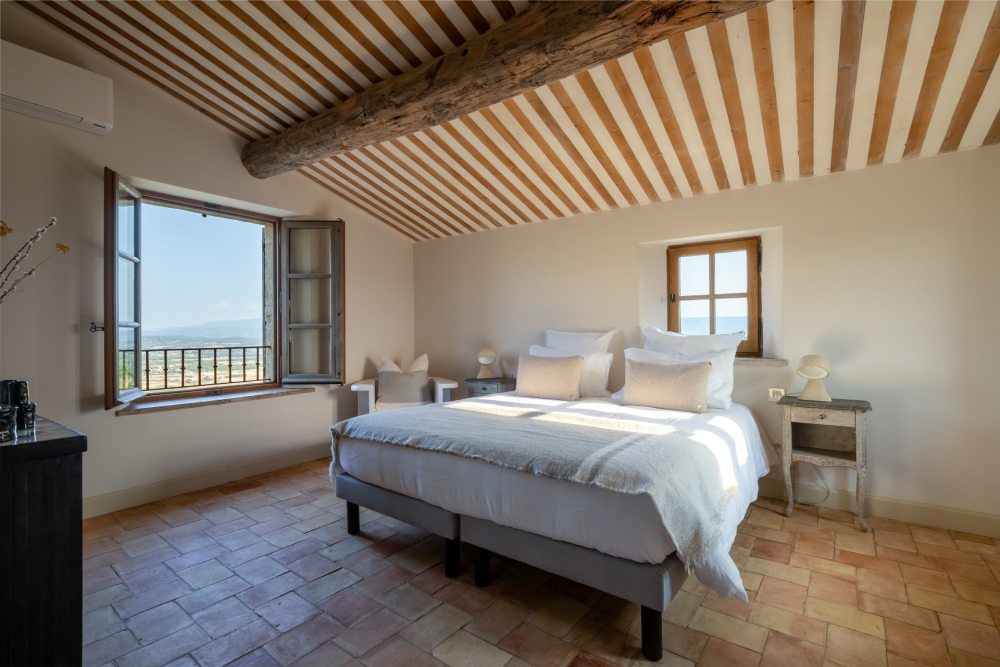 Photographs of Mas des Altesses villa in Provence - Image 20 of 38