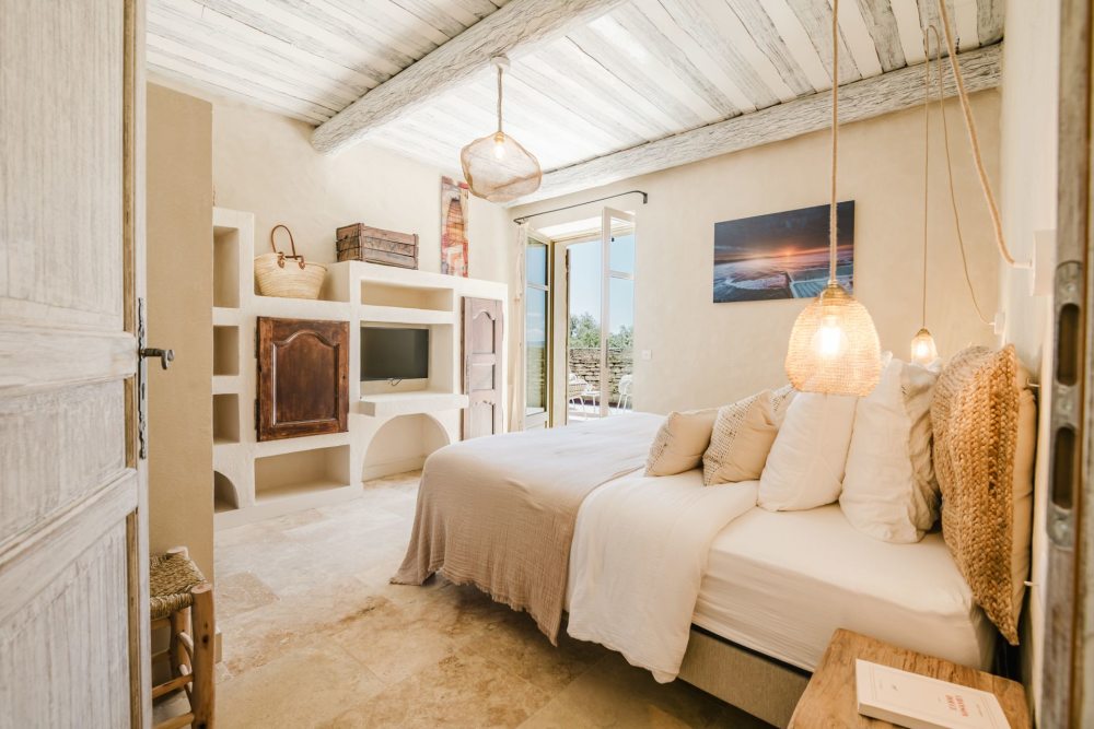 Photographs of Le Hameau de Sénanque villa in Provence - Image 24 of 60