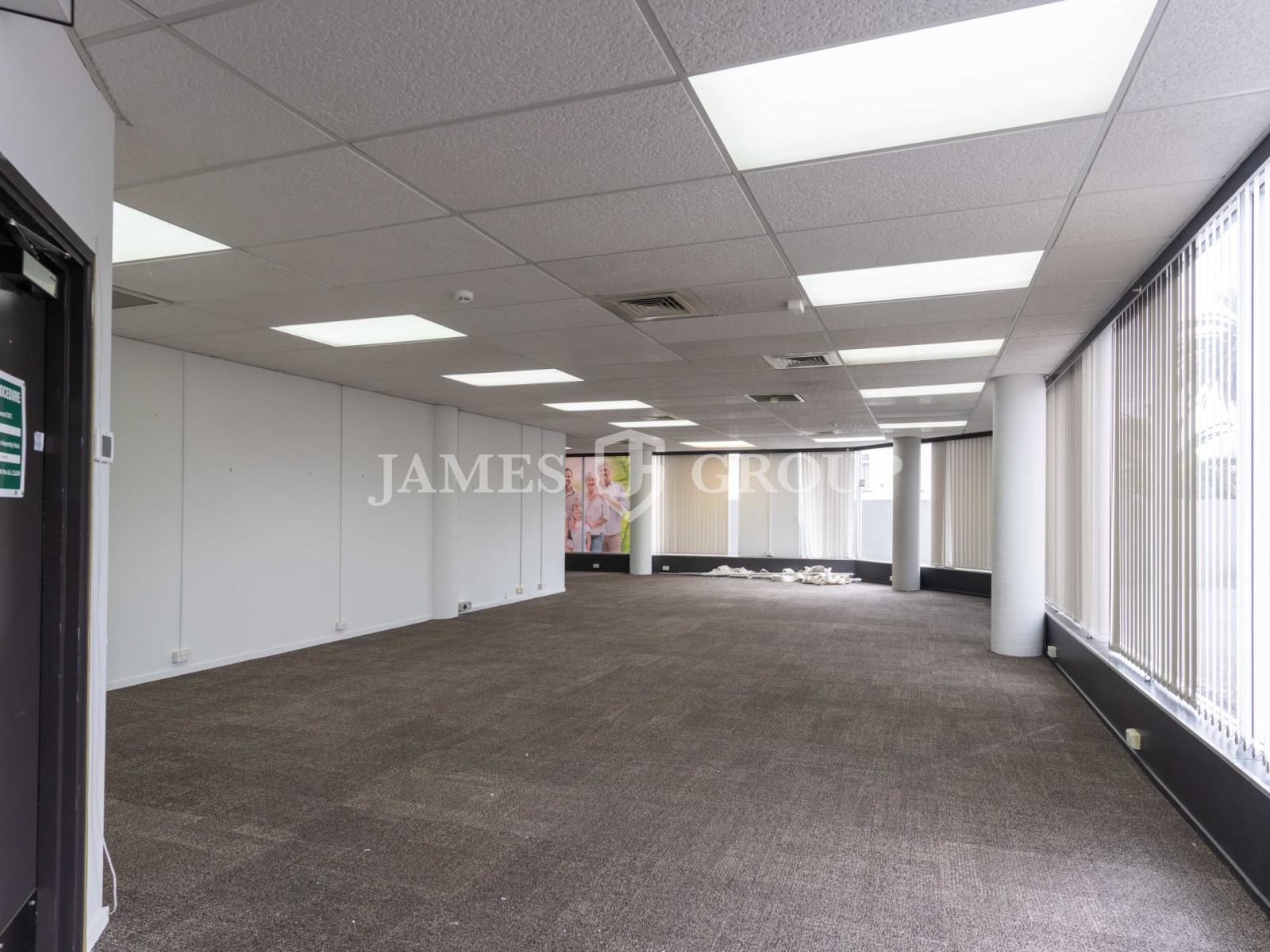 Open-plan Office | Natural Light & Flexible Layout