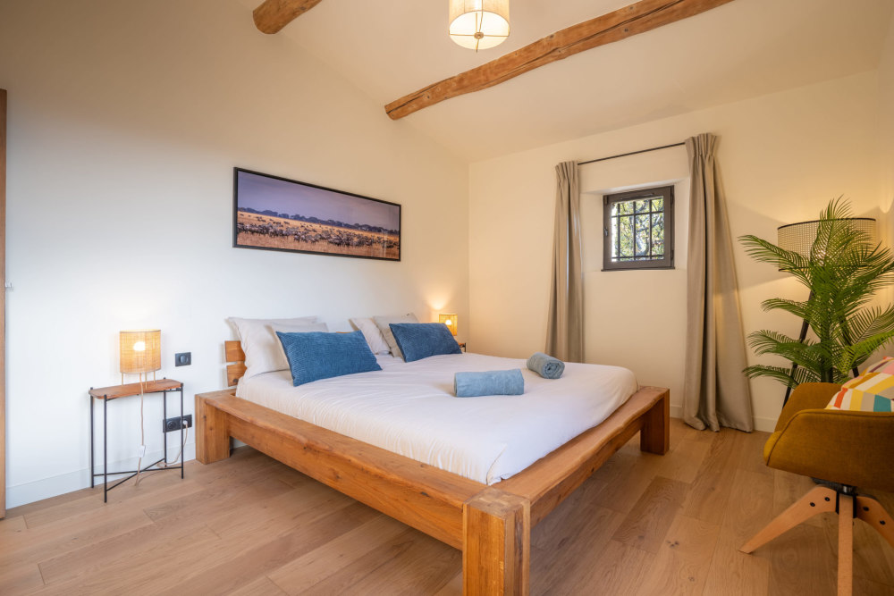 Photographs of A l’ombre des Chênes villa in Provence - Image 22 of 35
