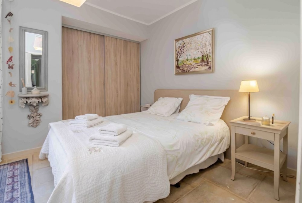 Photographs of Mas du Grelot villa in Provence - Image 22 of 39