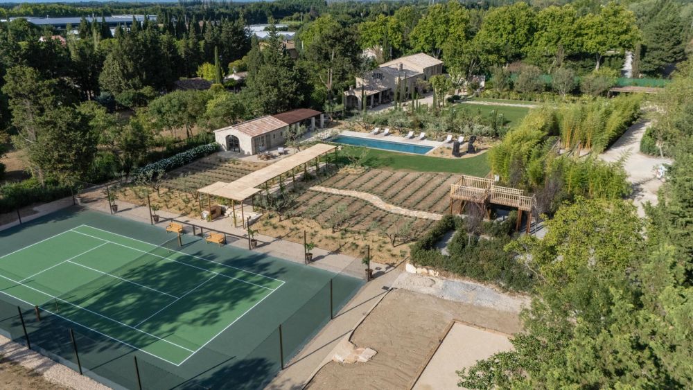 Photographs of Domaine des Murmures villa in Provence - Image 2 of 52