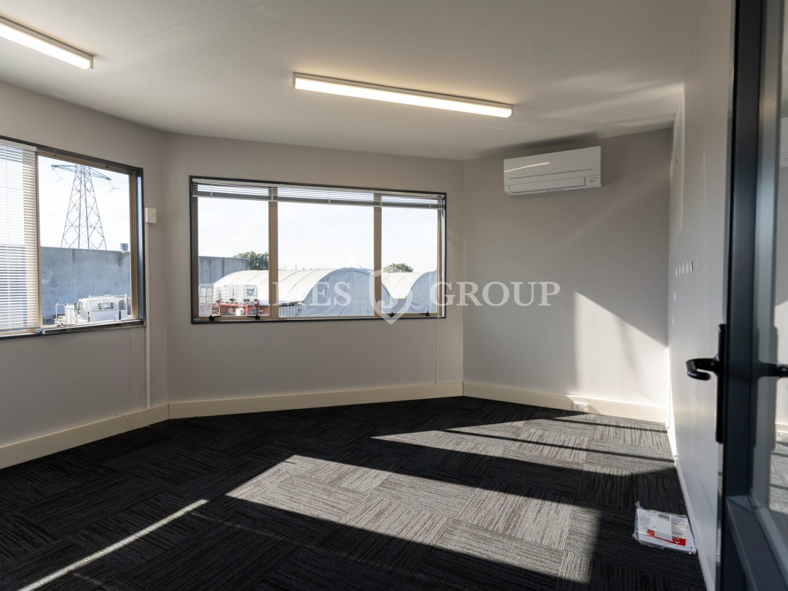 105m² East Tamaki Office + Warehouse Options
