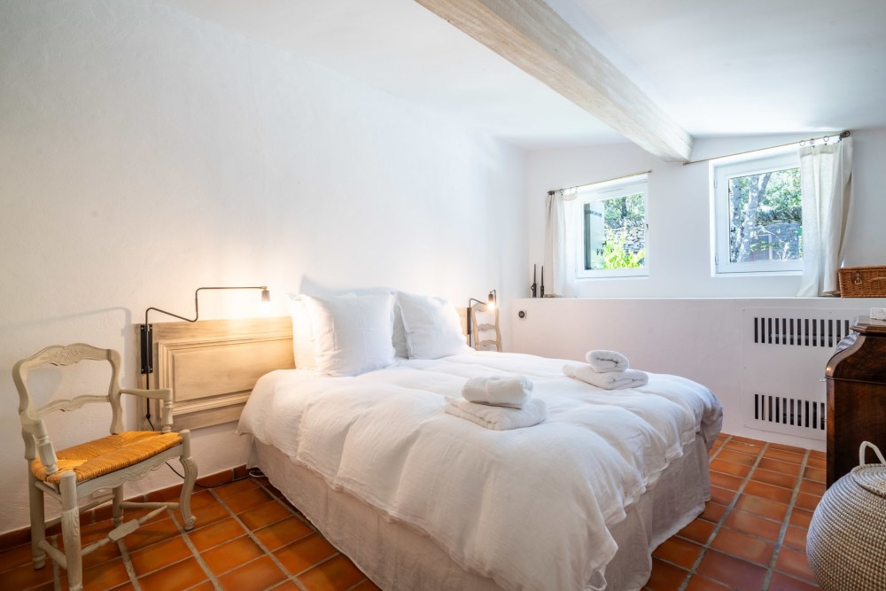 Photographs of Mas la Gineste villa in Provence - Image 33 of 46
