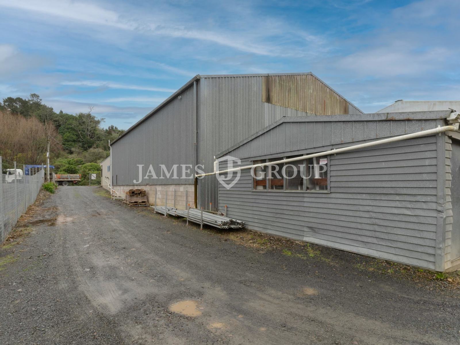 Yard-heavy Industrial With Drive-around Access