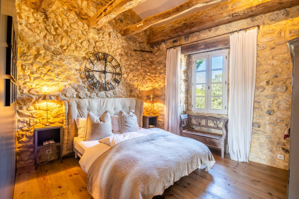 Photographs of Mas des Gardois villa in Provence - Image 32 of 58