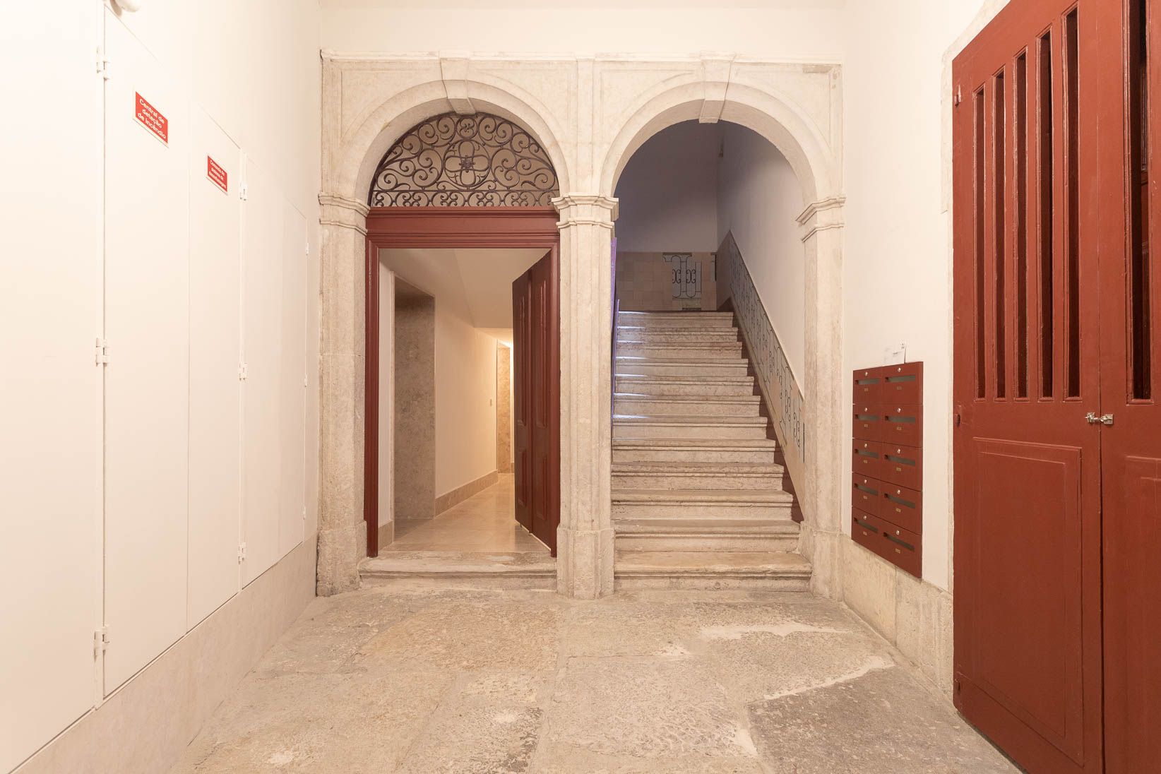 1 bed Apartment For Sale in Lisbon, Lisbon Metropolitan Area