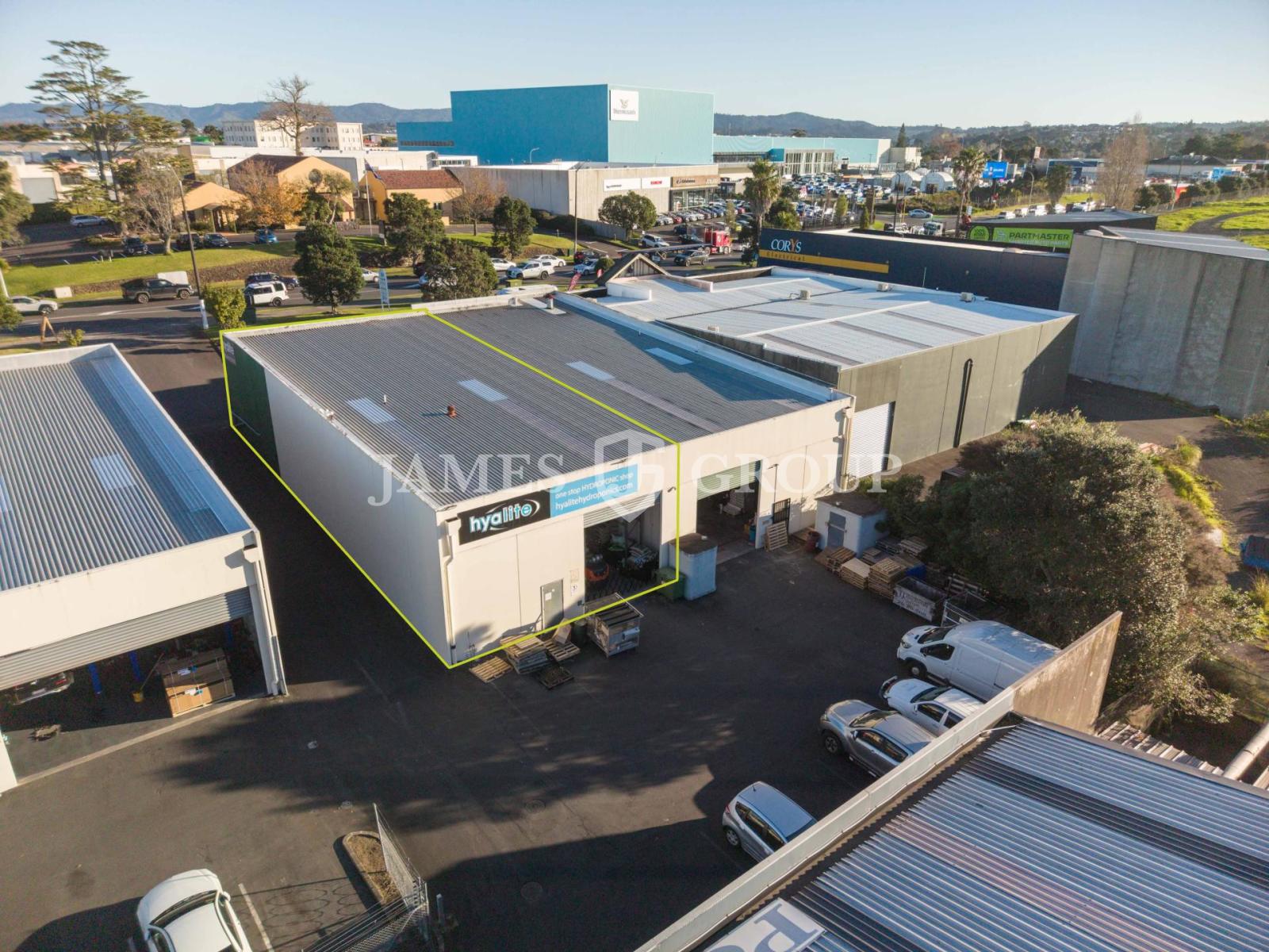 Central Park Drive –  Trade Retail Warehouse
