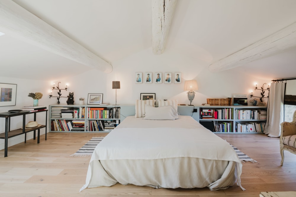 Photographs of Mas des Bleuets villa in Provence - Image 28 of 44