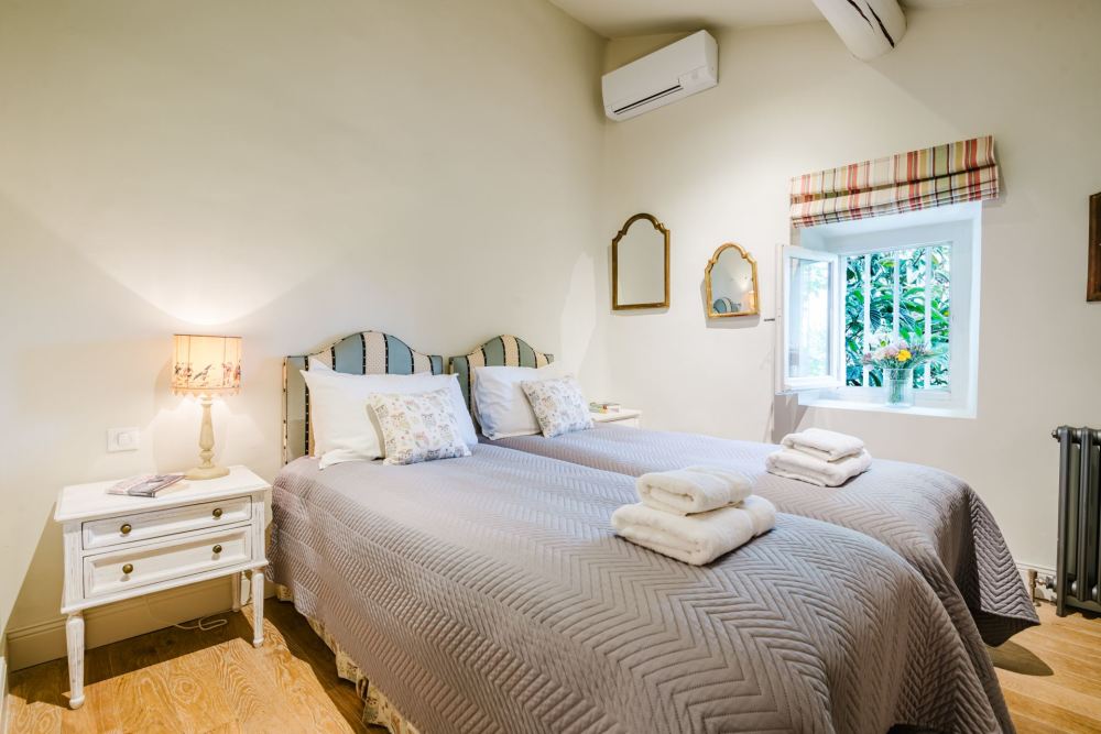 Photographs of Mas des Figuiers villa in Provence - Image 35 of 50