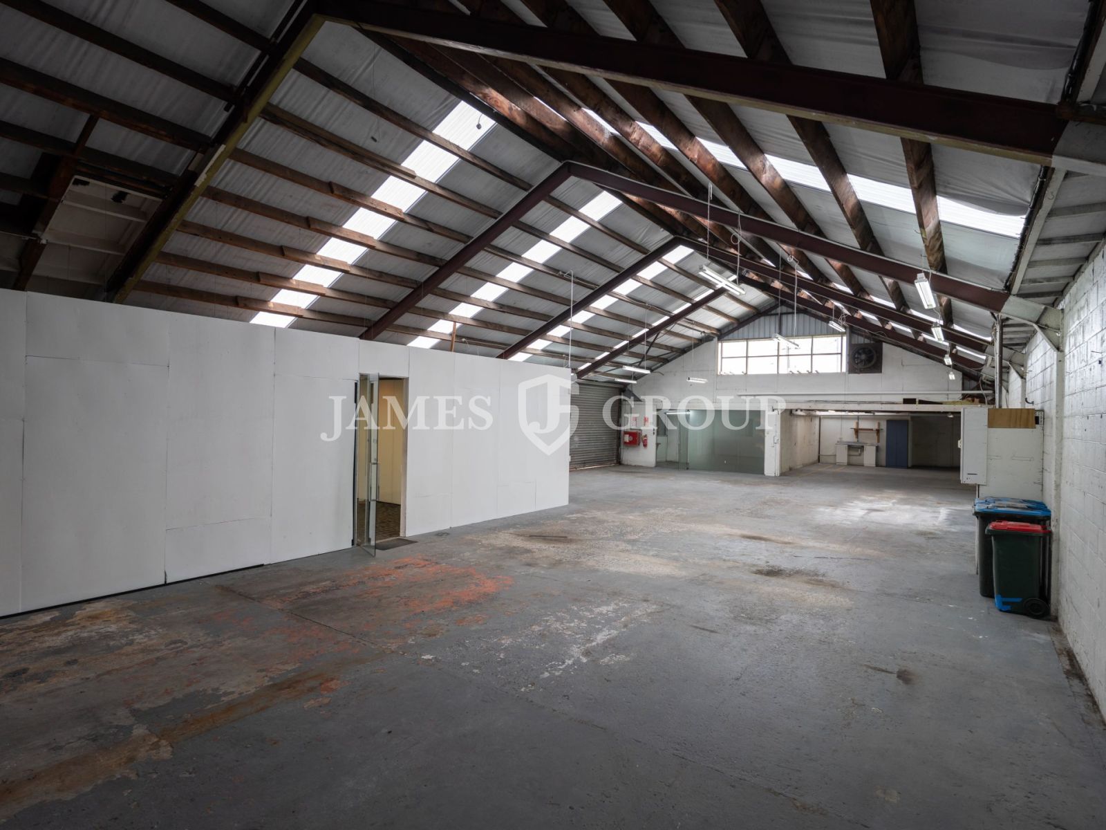 Functional 342m² Warehouse | Saint Johns