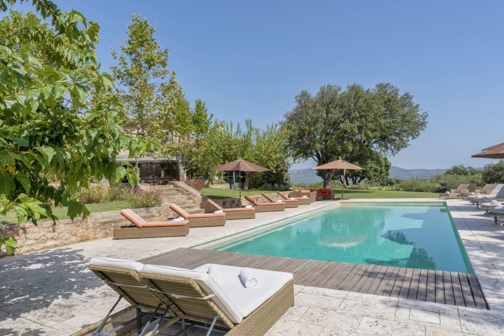Photographs of Mas de la Quietude villa in Provence - Image 3 of 48