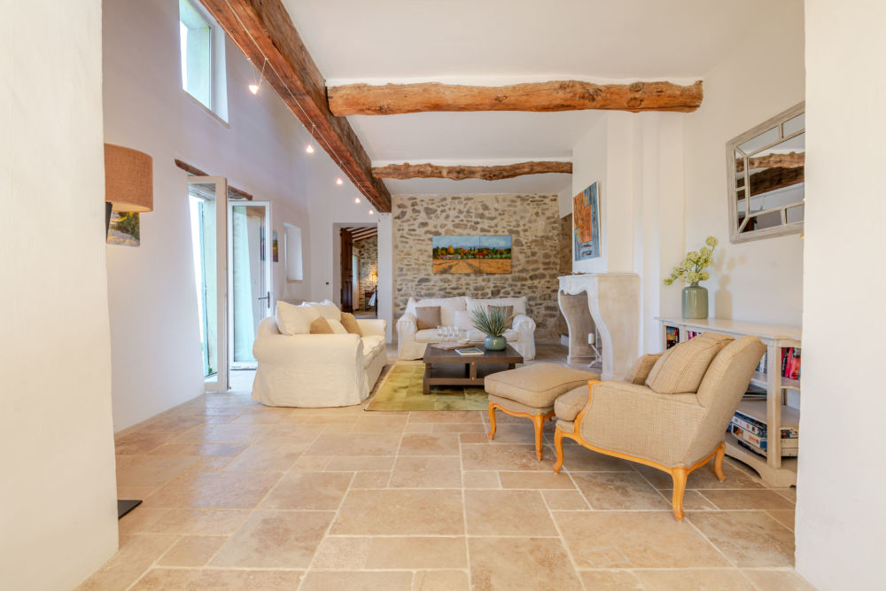 Photographs of Mas d’Oppede villa in Provence - Image 13 of 36