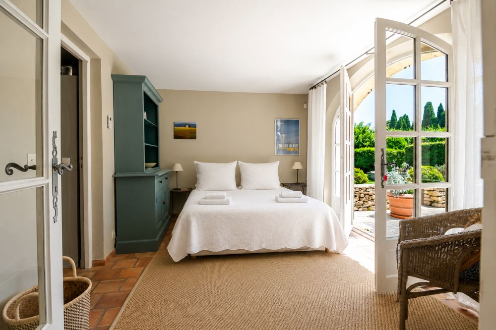Photographs of Bastide de La Douceur villa in Provence - Image 10 of 31