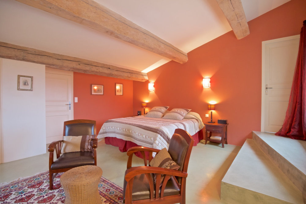 Photographs of A Laise en Provence villa in Provence - Image 17 of 25