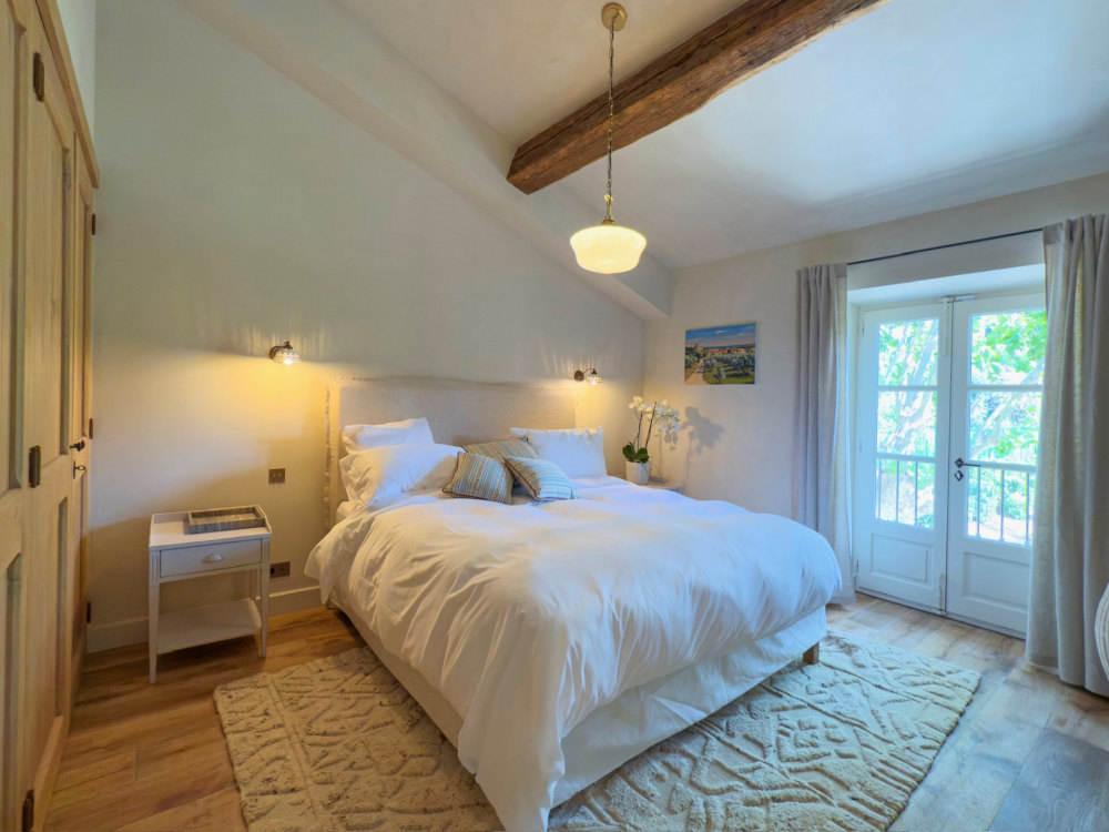 Photographs of Domaine des Murmures villa in Provence - Image 33 of 52