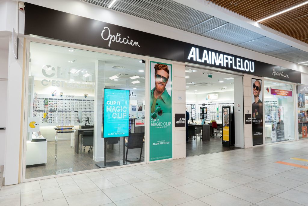 Magasin audioprothesiste c.c. carrefour chaussée de chappe 18000 BOURGES extérieur