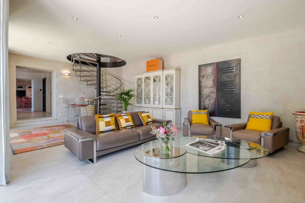 Photographs of Mas de la Tourelle6 villa in Provence - Image 27 of 48
