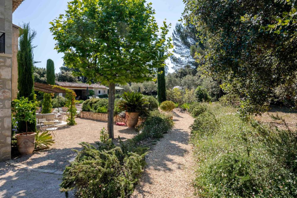 Photographs of Mas la Gloriette villa in Provence - Image 50 of 51