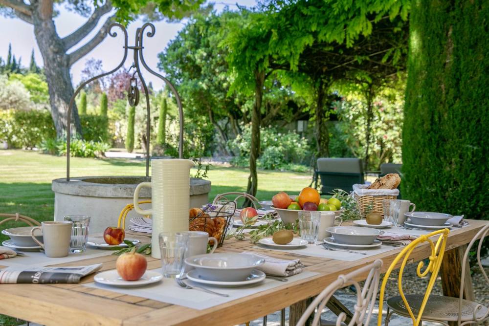 Photographs of Mas des Marguerites villa in Provence - Image 21 of 43