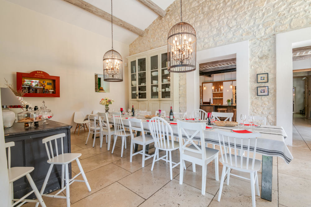 Photographs of Mas de Velorgues villa in Provence - Image 12 of 58