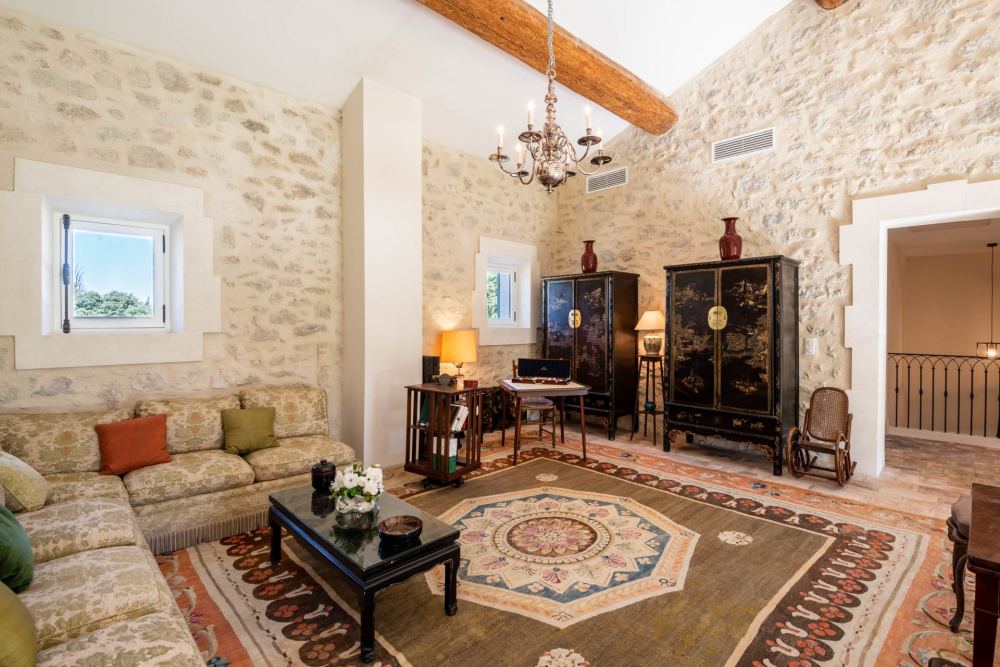 Photographs of Mas du Lauzange villa in Provence - Image 27 of 43