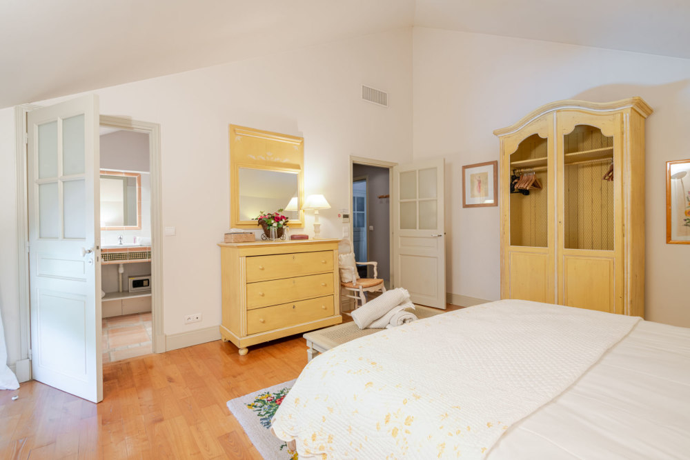 Photographs of Domaine des Légendes villa in Provence - Image 47 of 57