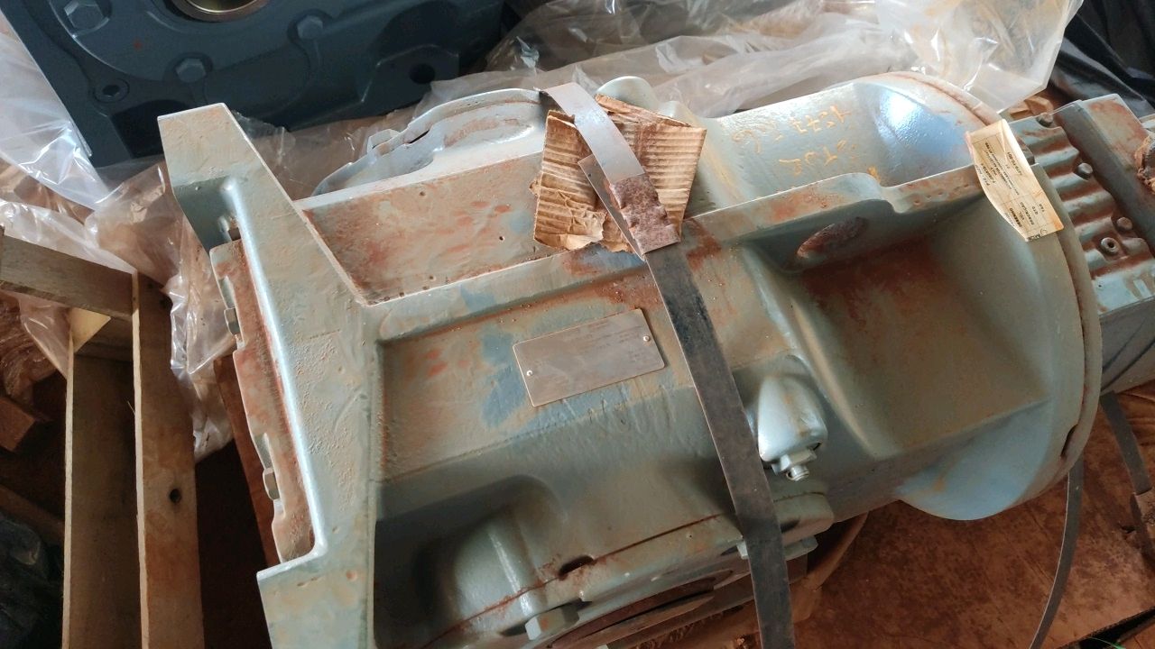 SEWâEURODRIVE KA127/T R87 â DRN112MP4/BE5 Gearmotor 7.5â¯HP