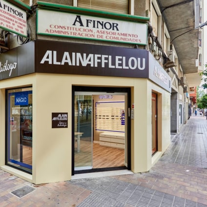 Tienda audiólogo Avenida Teodomiro, 36 03300 Orihuela