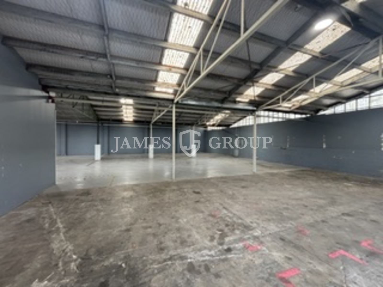 Road Front Warehouse | Exclusive 795m² Yard