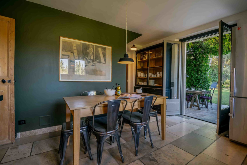 Photographs of Mas du Lac villa in Provence - Image 11 of 56