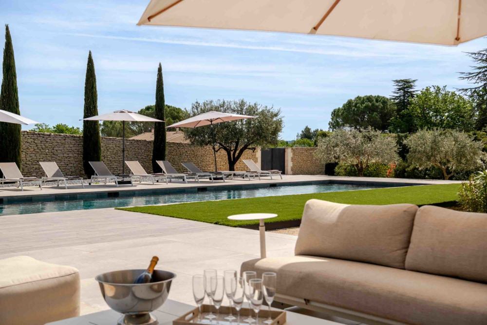 Photographs of Villa du Colibri villa in Provence - Image 2 of 35