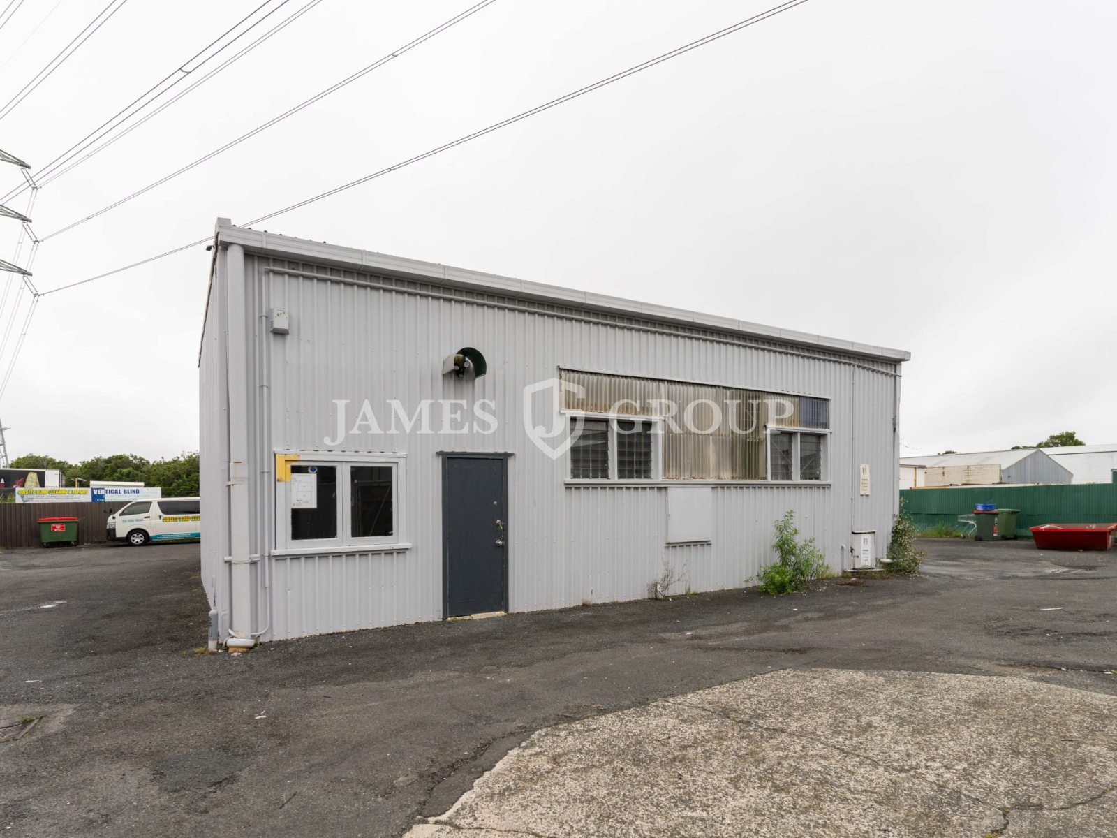 Refurbished 100m² Units On Great South Road