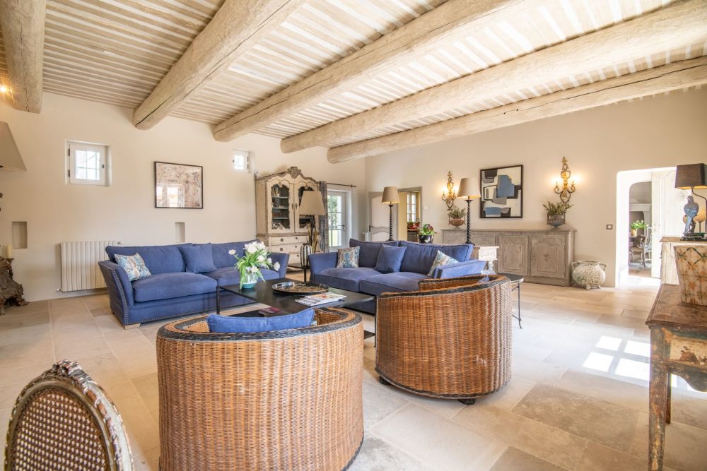 Photographs of Mas des Traditions villa in Provence - Image 6 of 41