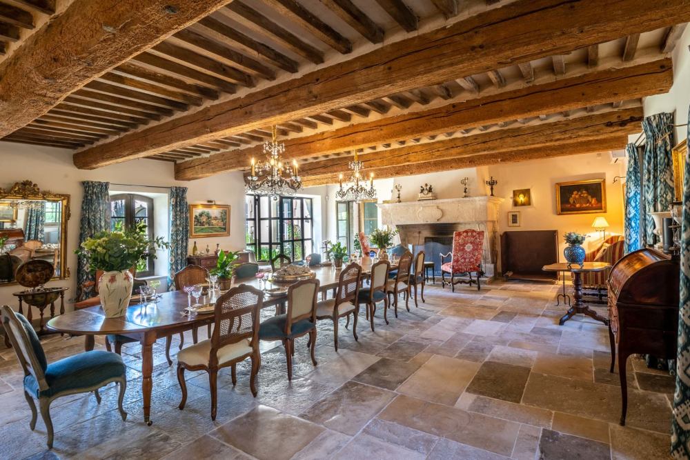Photographs of Domaine du Lys villa in Provence - Image 6 of 45