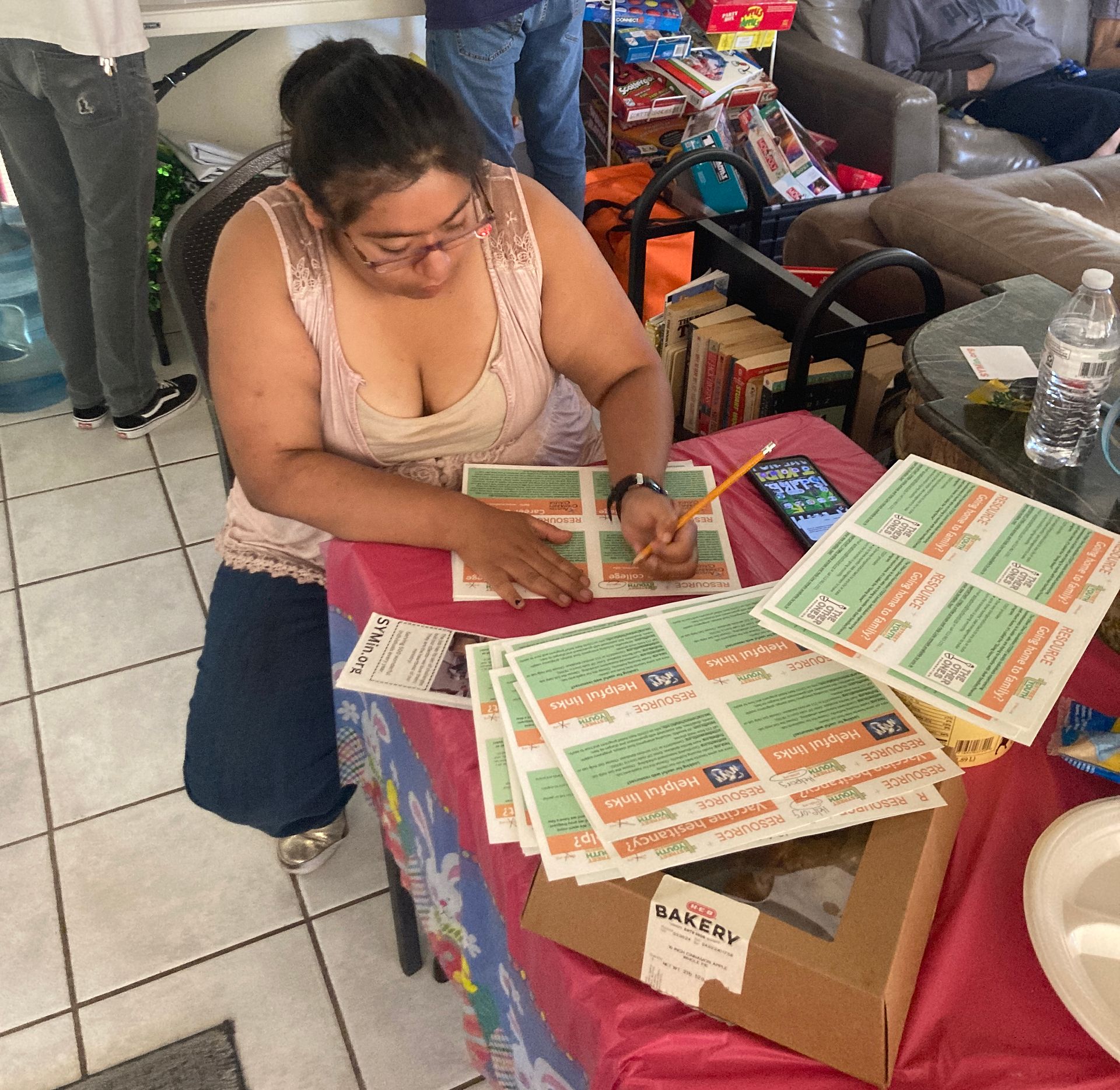 Indoor Volunteer Helper
