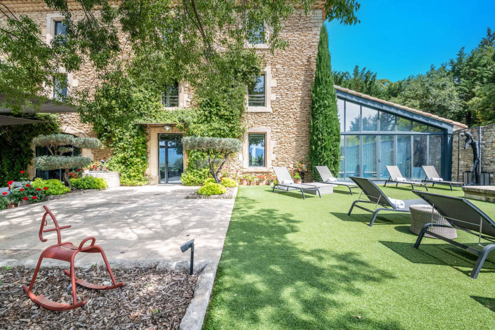 Photographs of Bastide de la Senancole villa in Provence - Image 40 of 52