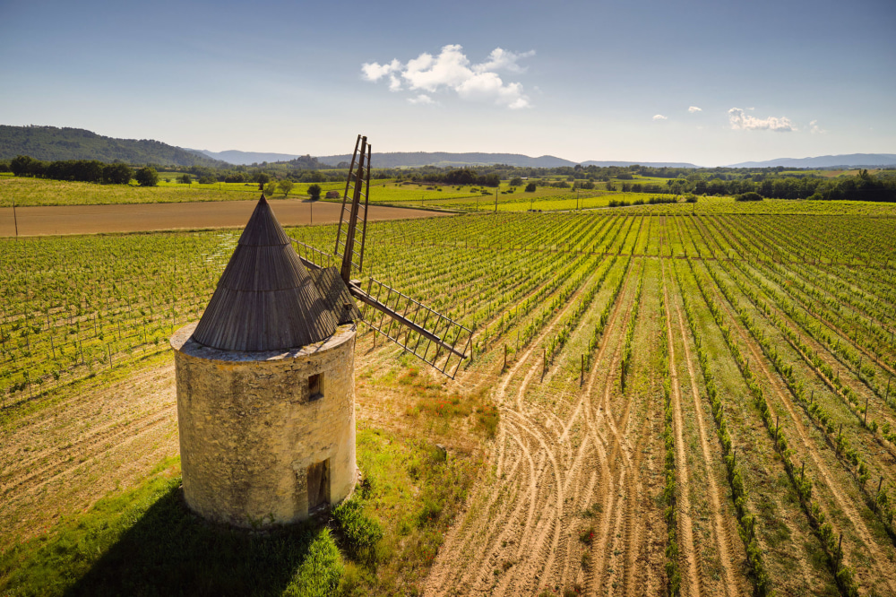 Photographs of Chateau de Sannes villa in Provence - Image 14 of 61