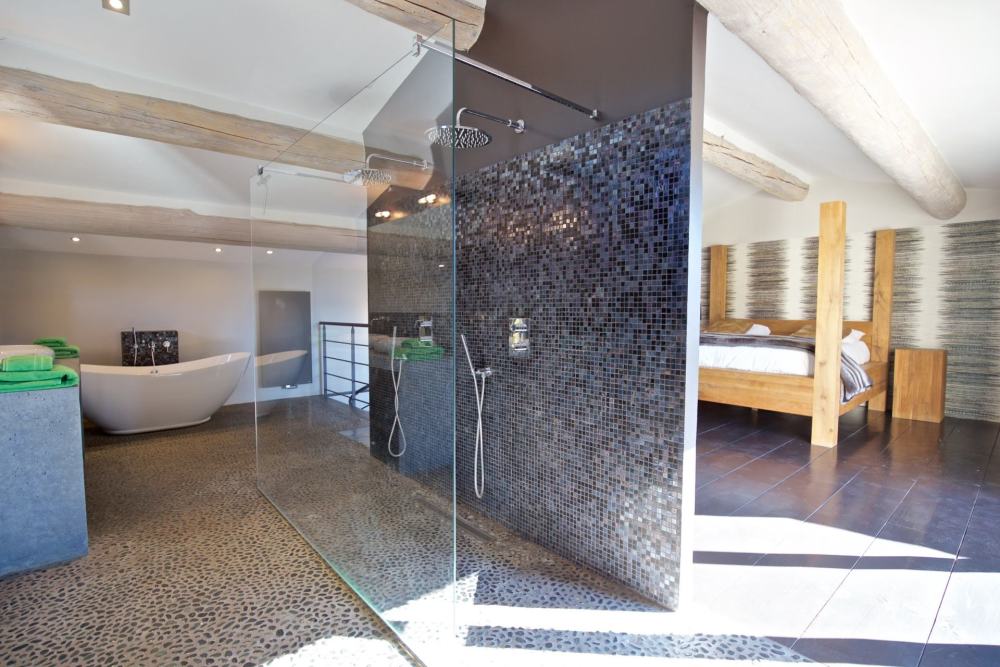 Photographs of Le Mas des Lavandins villa in Provence - Image 23 of 53