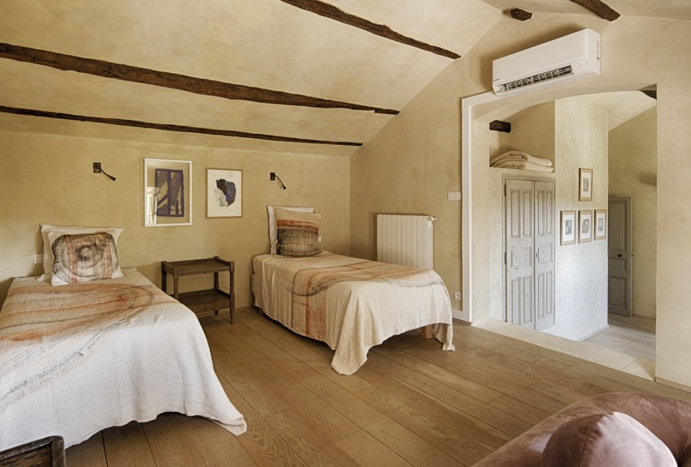 Photographs of L’Aqueduc villa in Provence - Image 24 of 37