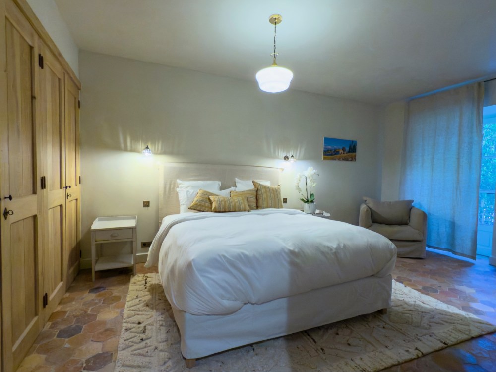 Photographs of Domaine des Murmures villa in Provence - Image 25 of 52