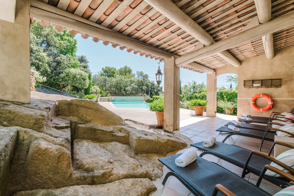 Photographs of Mas des Rocailles villa in Provence - Image 37 of 41