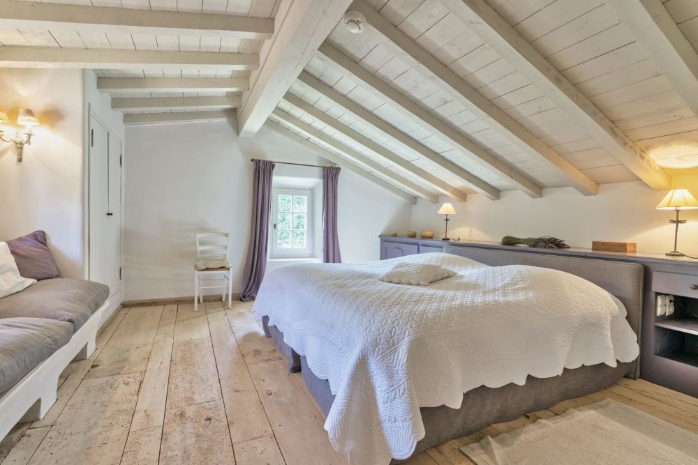 Photographs of Mas de la Quietude villa in Provence - Image 33 of 48
