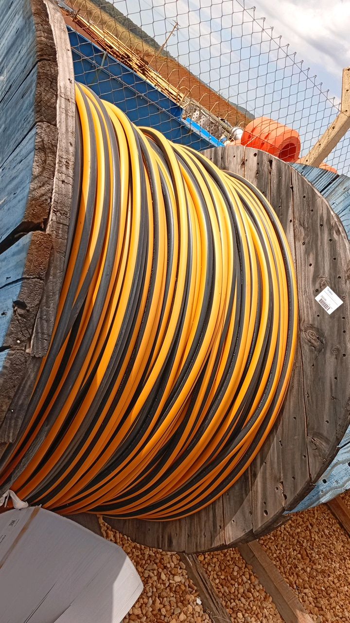 Prysmian Afumex Green Flexible Cable 1KV 1x1c 240mm² 1000m