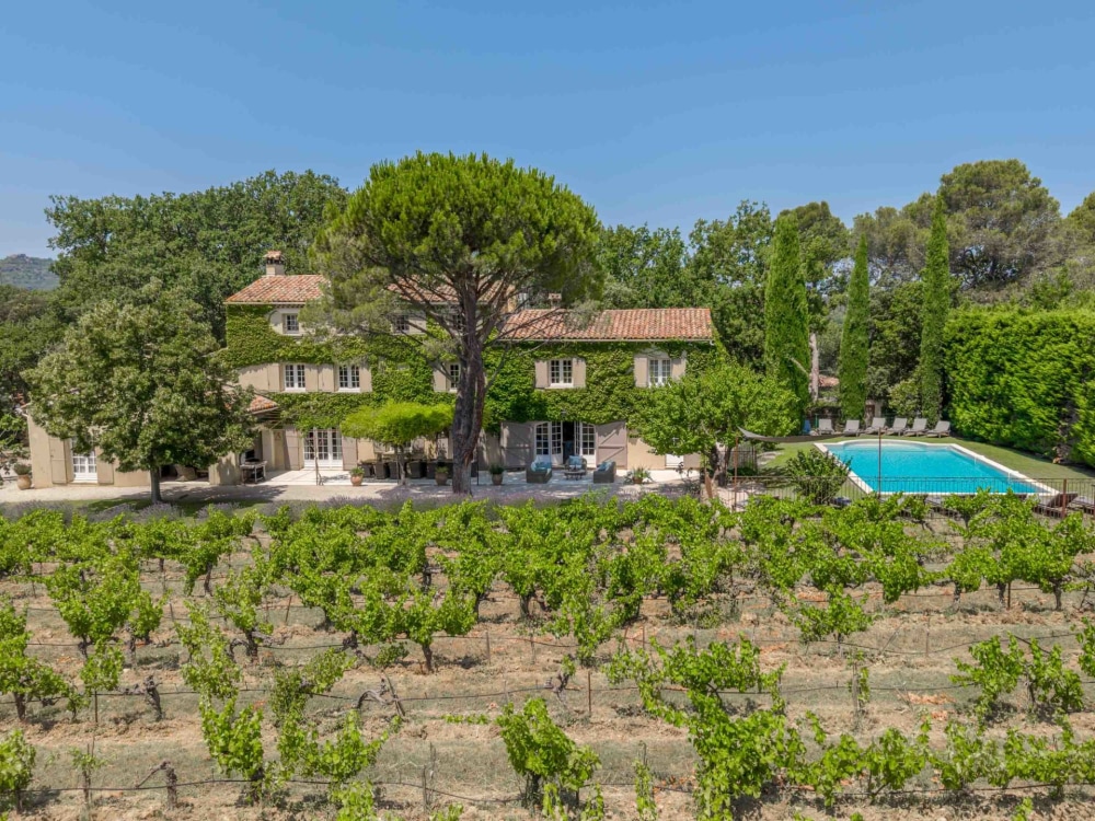 Photographs of Le Mas de Gancel villa in Provence - Image 2 of 41