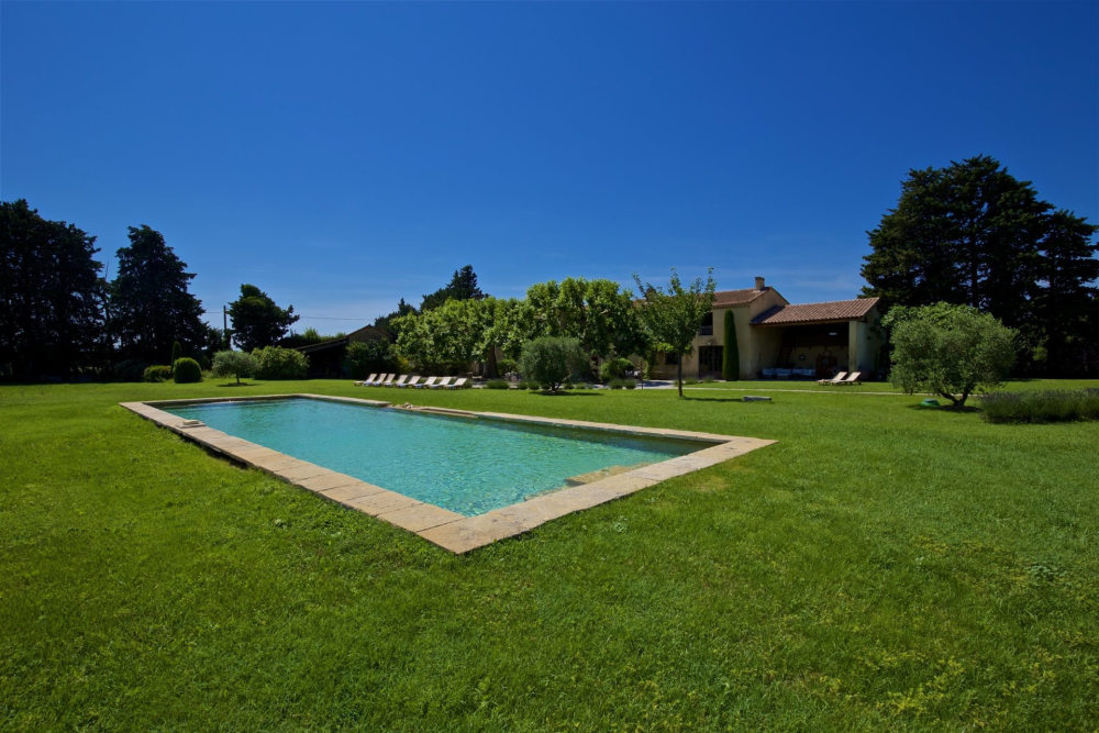 Photographs of Mas de la Galifette villa in Provence - Image 27 of 37