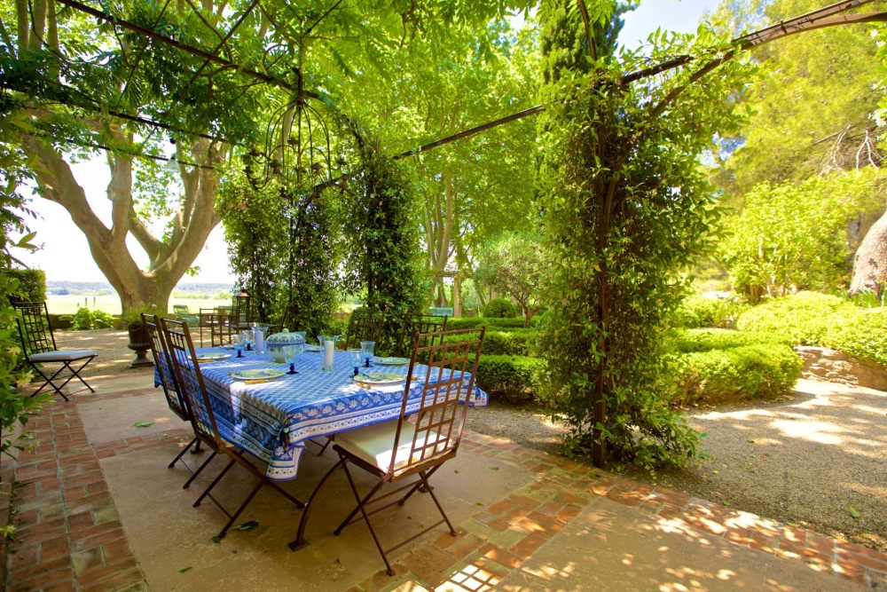 Photographs of Mas de Paradis villa in Provence - Image 16 of 49